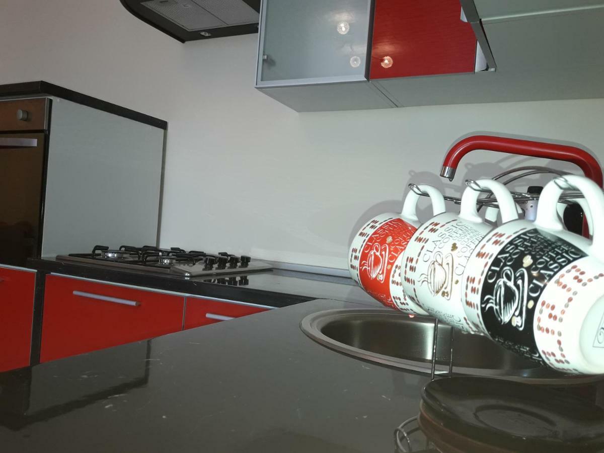 Ana'S Apartment Oradea Zewnętrze zdjęcie