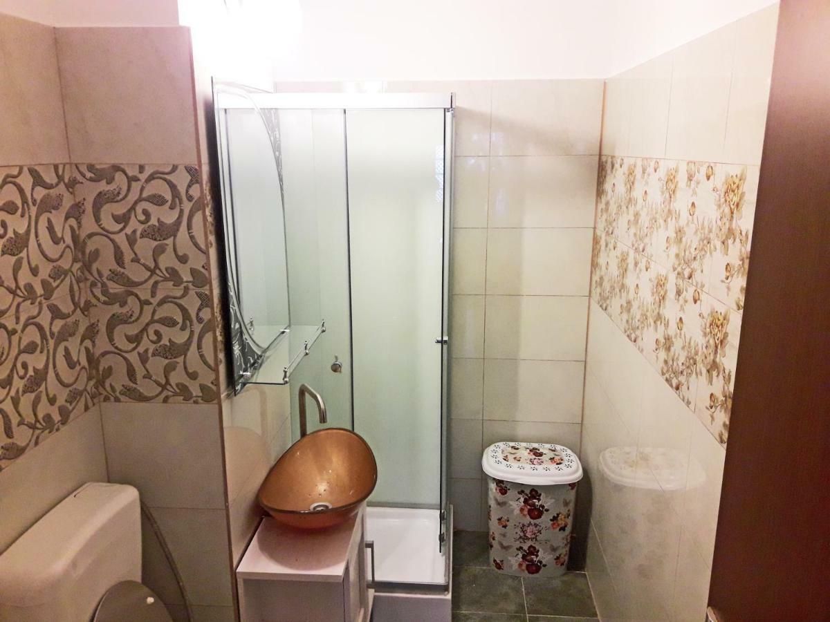 Ana'S Apartment Oradea Zewnętrze zdjęcie